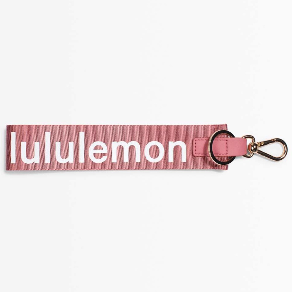 🌟NWT🌟Lululemon Pink Never Lost Key Chain